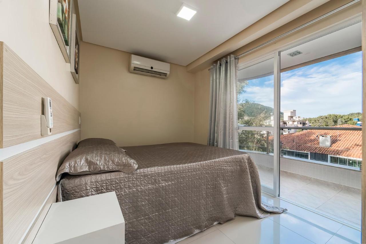 Residencial Edite No Centro De Bombinha Бомбиньяс Экстерьер фото