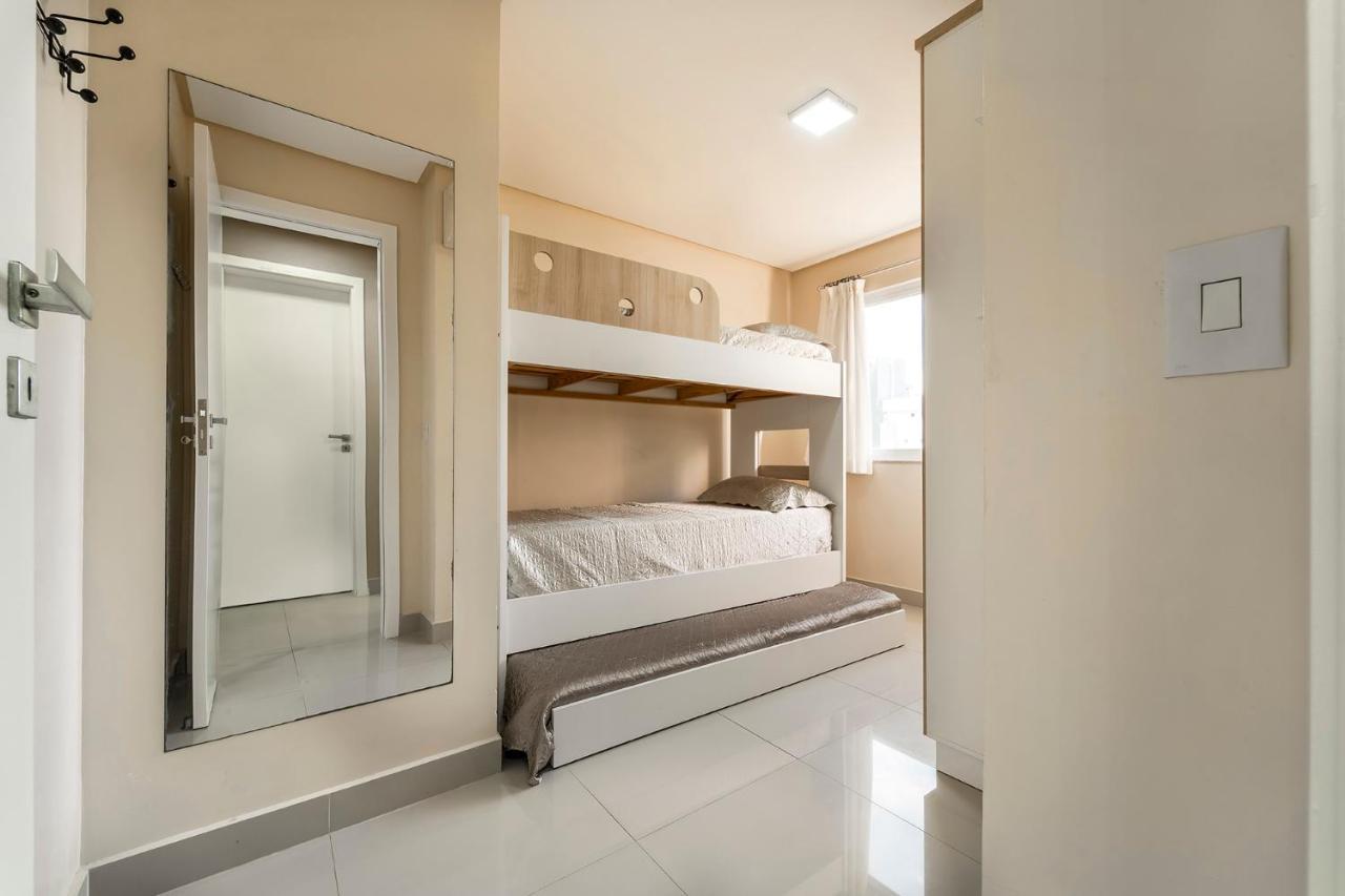 Residencial Edite No Centro De Bombinha Бомбиньяс Экстерьер фото